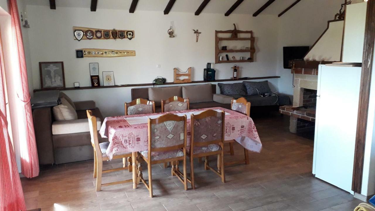 Weekend House Petar Villa Lusnic Luaran gambar